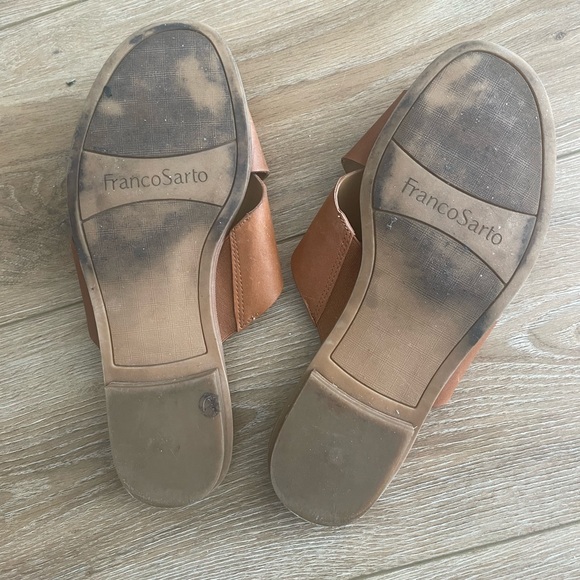 Leather Franco Sarto flat sandals, size 8 - Picture 3 of 5